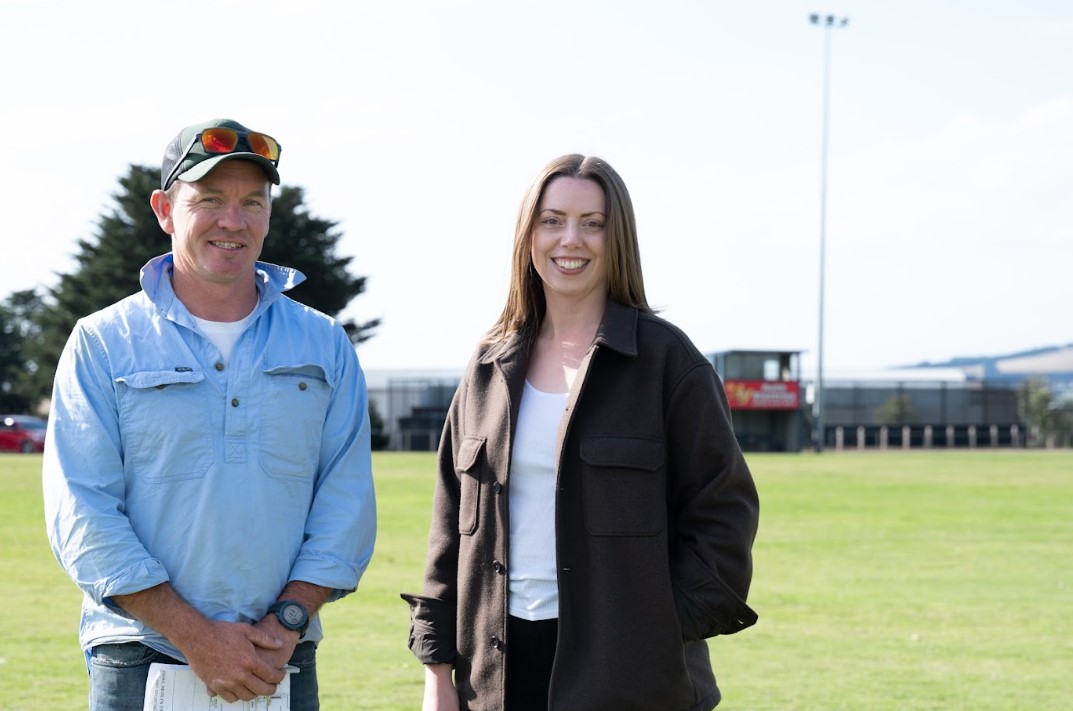 DIGGING IN FOR NEW LIGHTS AT NEWLYN RESERVE Main Image